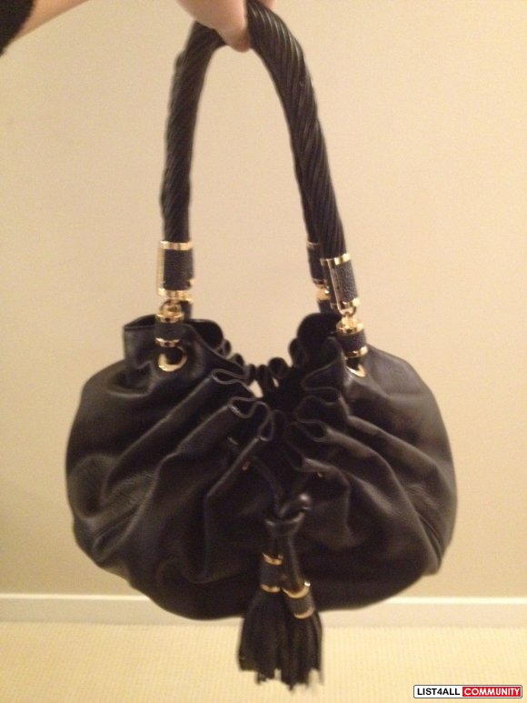 michael kors tonne drawstring shoulder bag