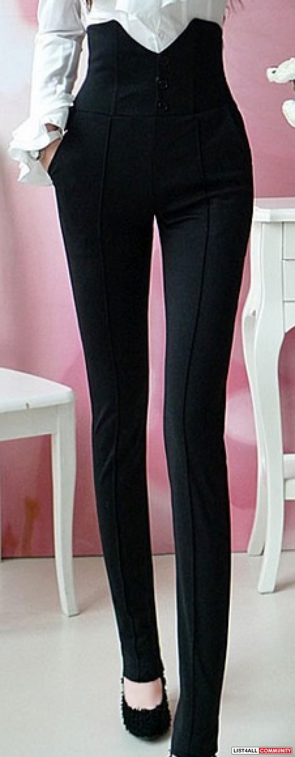 pleated black pants