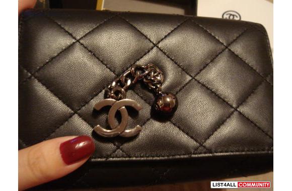 chanel trifold wallet price