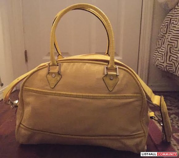 guess overnight bag