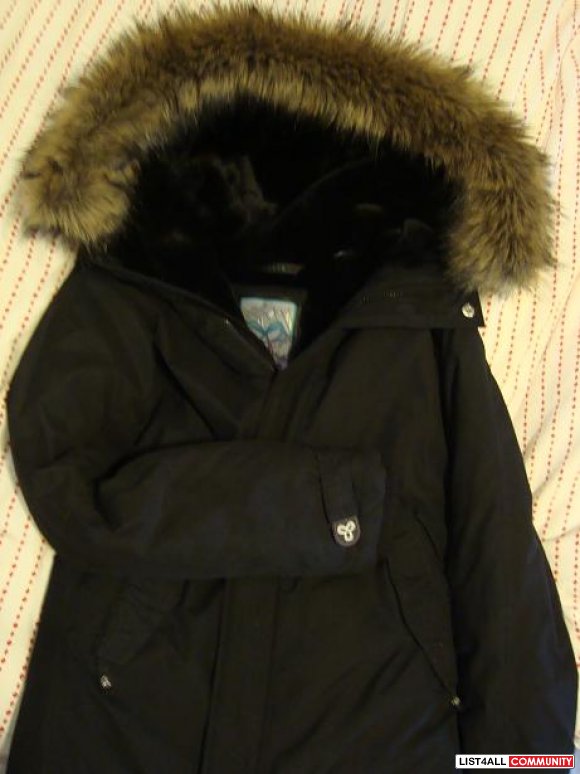 tna raven parka