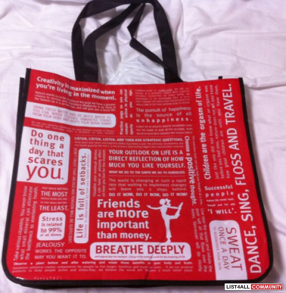 lululemon shopping tote