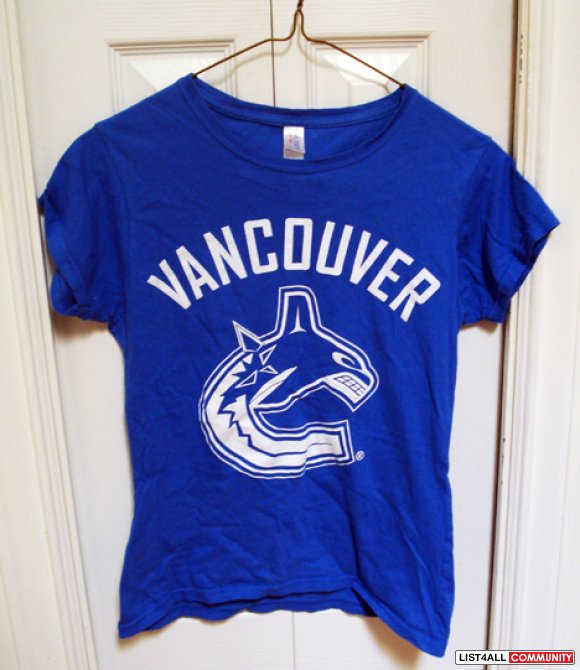 canucks t shirt