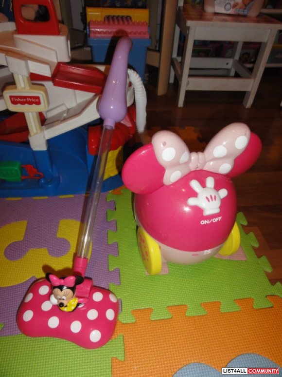 minnie toy vacuum