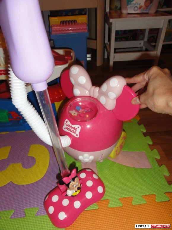 minnie toy vacuum